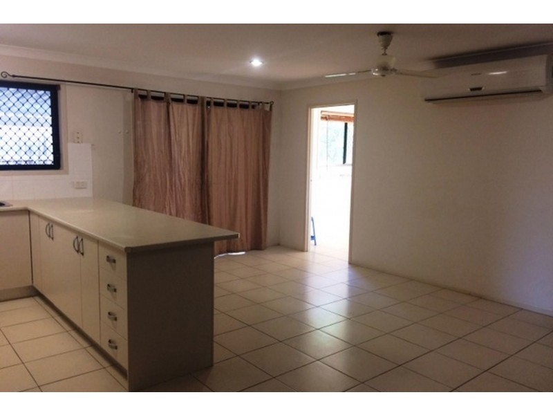 9 Sally Drive, Marsden QLD 4132