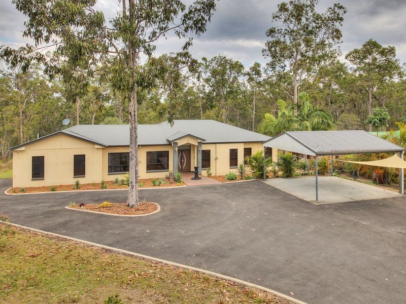 4 Jabiru Avenue, Greenbank QLD 4124