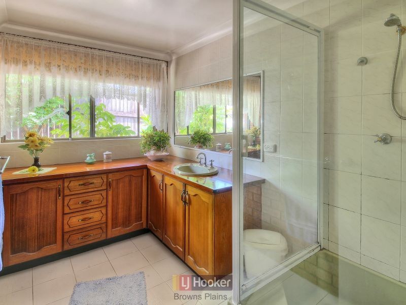 6 Rayners Place, Boronia Heights QLD 4124