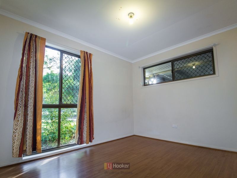 1 Peregrine Street, Park Ridge QLD 4125