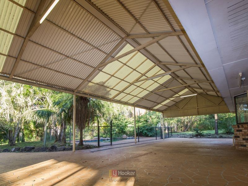 1 Peregrine Street, Park Ridge QLD 4125