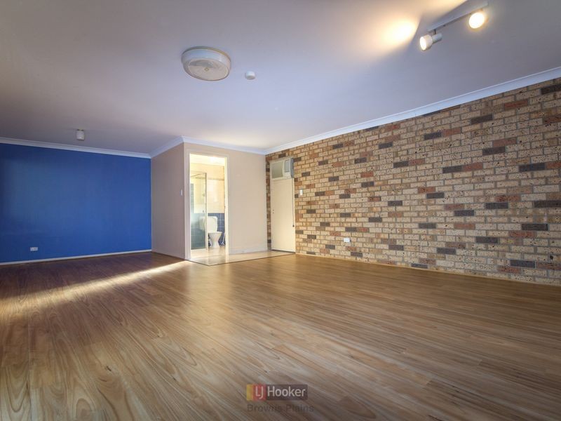 1 Peregrine Street, Park Ridge QLD 4125