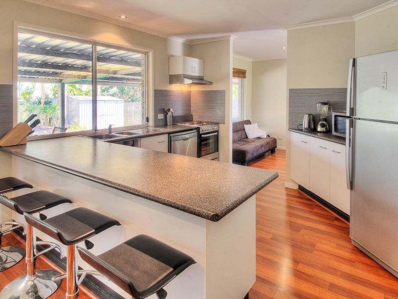 5 Paroo Place, Hillcrest QLD 4118