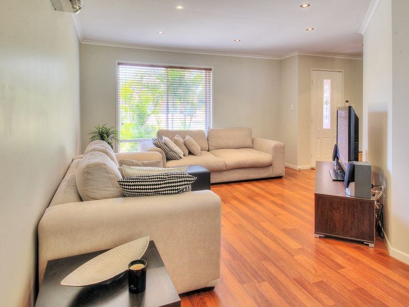 5 Paroo Place, Hillcrest QLD 4118