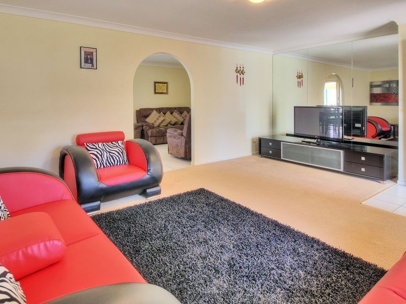 18 Tovey Road, Boronia Heights QLD 4124