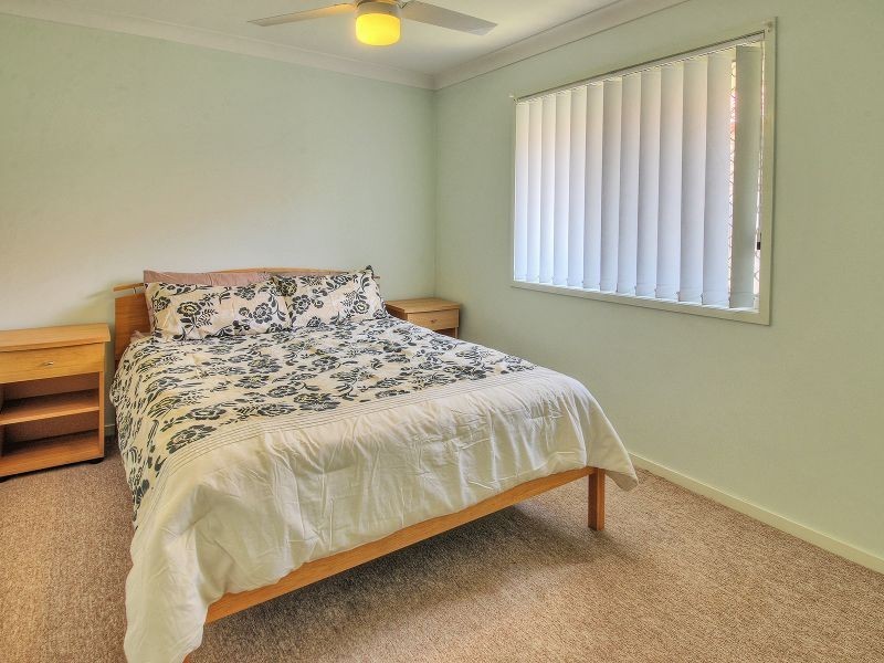 4 Lake Manchester Street, Logan Reserve QLD 4133