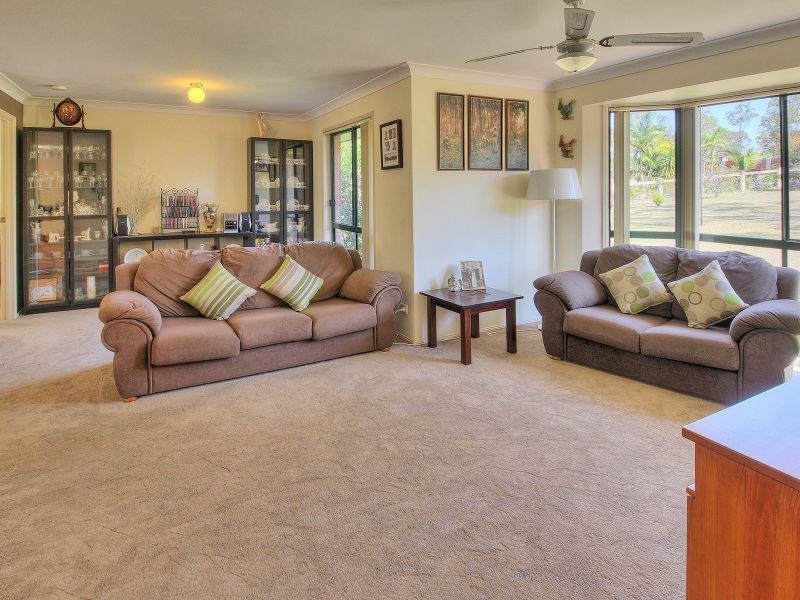 9 Platypus Drive, Greenbank QLD 4124