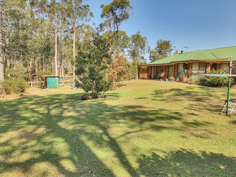 9 Platypus Drive, Greenbank QLD 4124