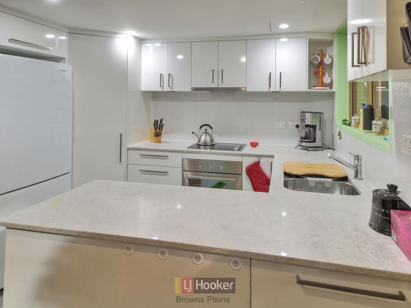 1/6 Peverell Street, Hillcrest QLD 4118