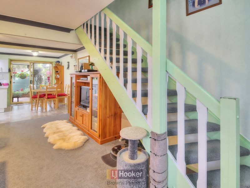 1/6 Peverell Street, Hillcrest QLD 4118