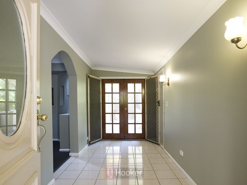 67 Conifer Street, Hillcrest QLD 4118