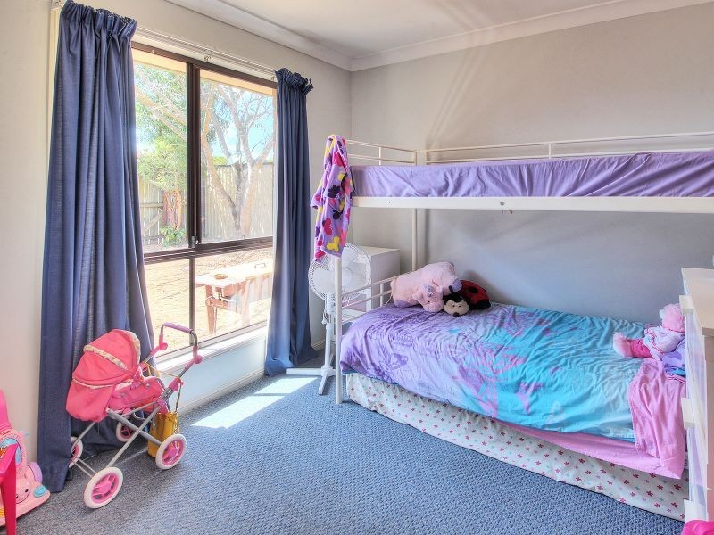 2 Glenbrae Court, Marsden QLD 4132