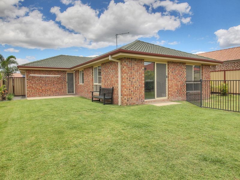 21 Robert South Drive, Crestmead QLD 4132