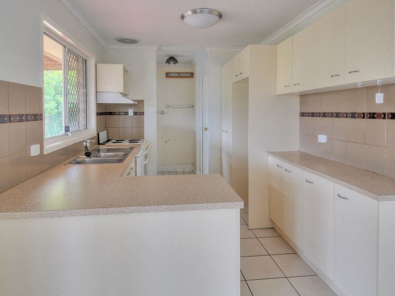 33 Myall Street, Crestmead QLD 4132