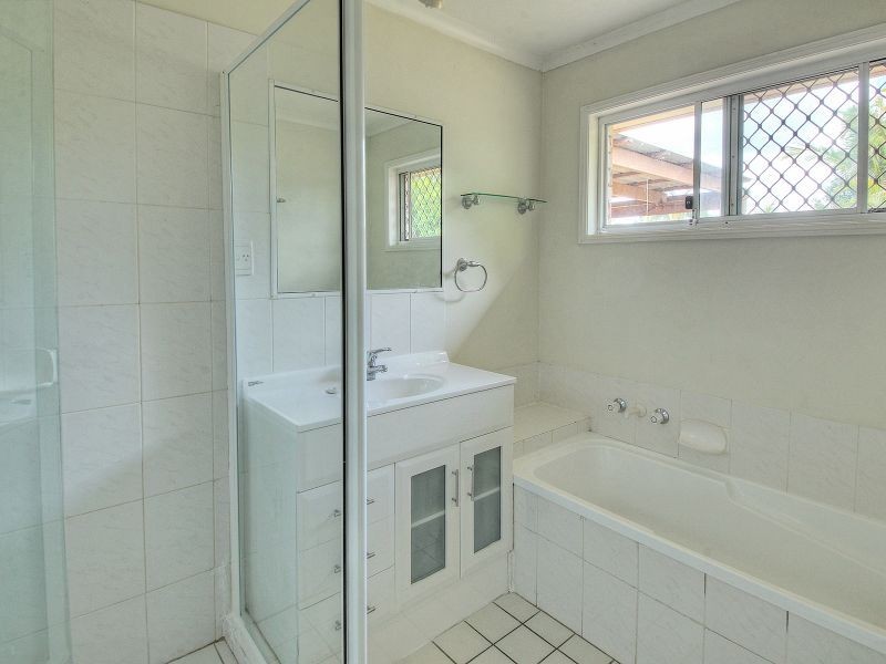 33 Myall Street, Crestmead QLD 4132