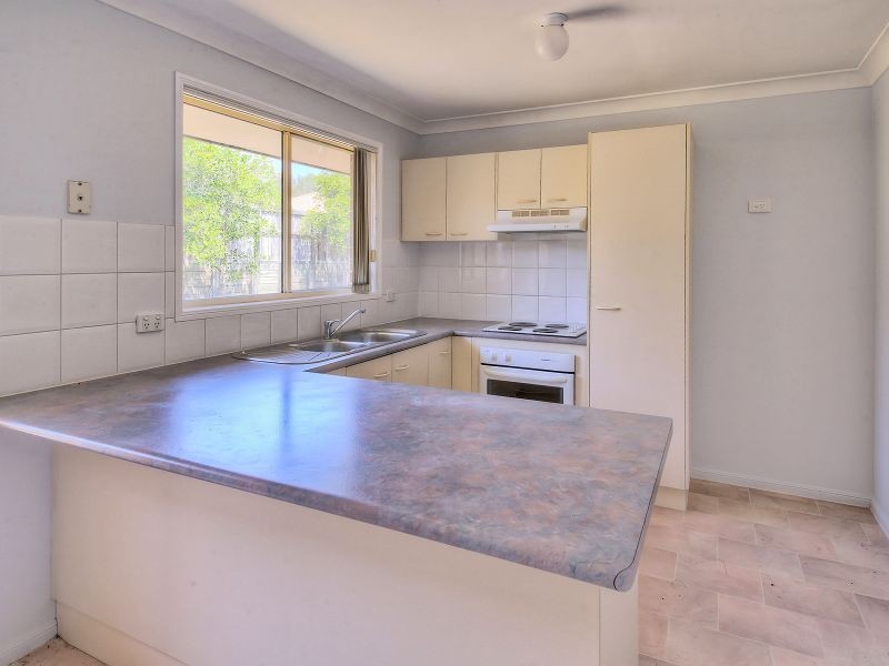 6 Latana Court, Regents Park QLD 4118