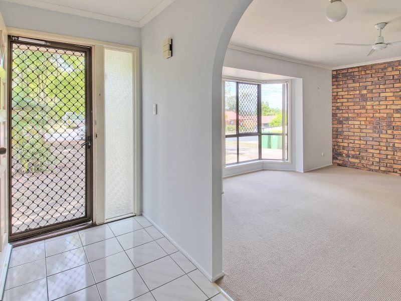 53 St Johns Way, Boronia Heights QLD 4124