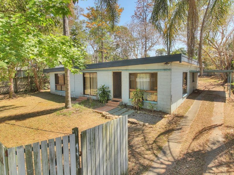 12 Green Rd, Regents Park QLD 4118