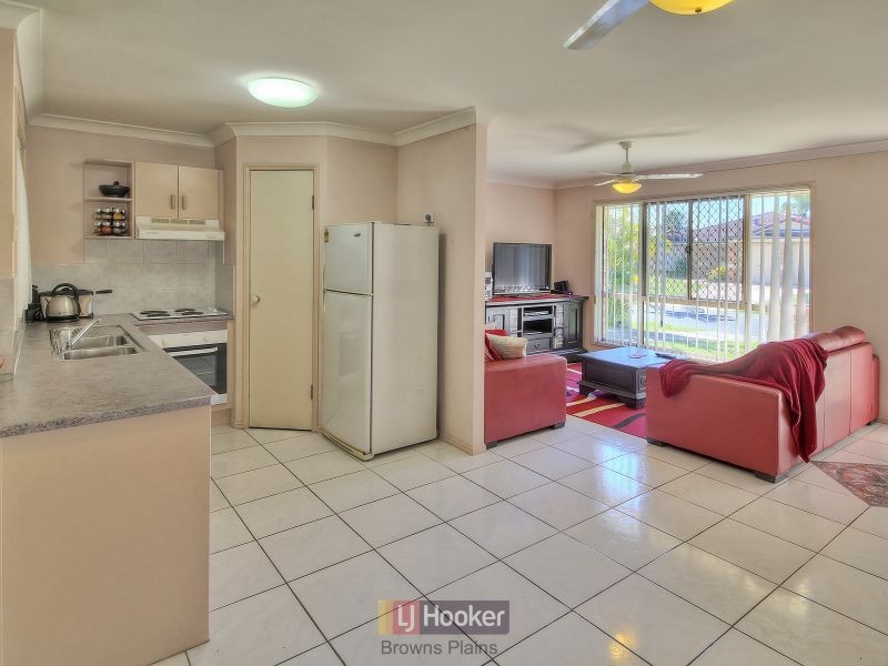 5 Jardine Court, Hillcrest QLD 4118