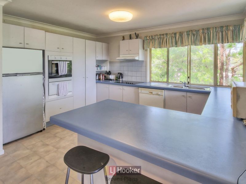 7 Matson Avenue, Regents Park QLD 4118
