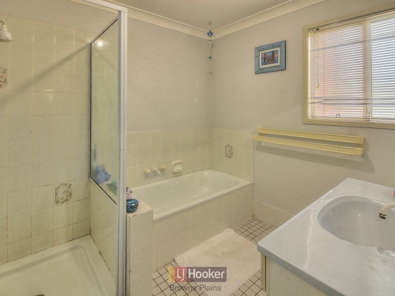 7 Matson Avenue, Regents Park QLD 4118