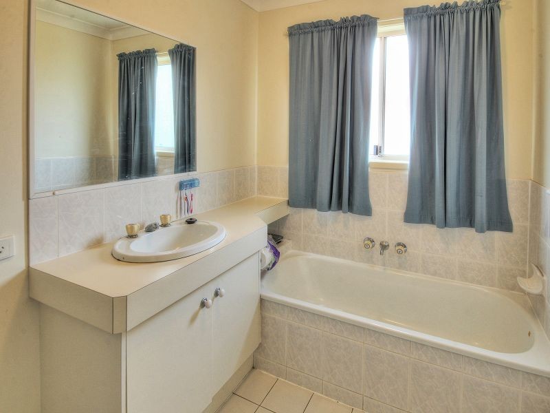 55 Tovey Road, Boronia Heights QLD 4124