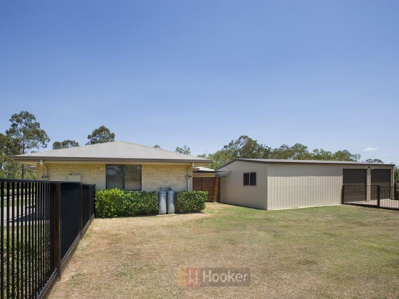 30 Compal Road, Park Ridge QLD 4125