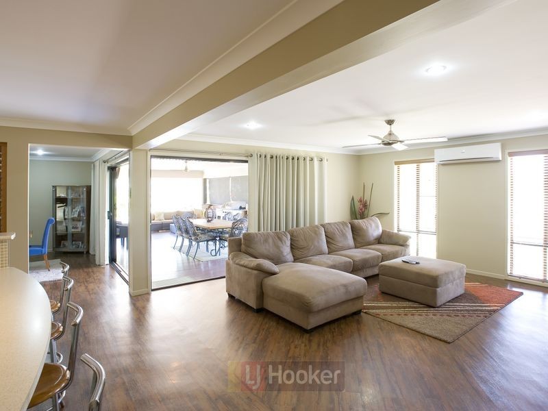 30 Compal Road, Park Ridge QLD 4125