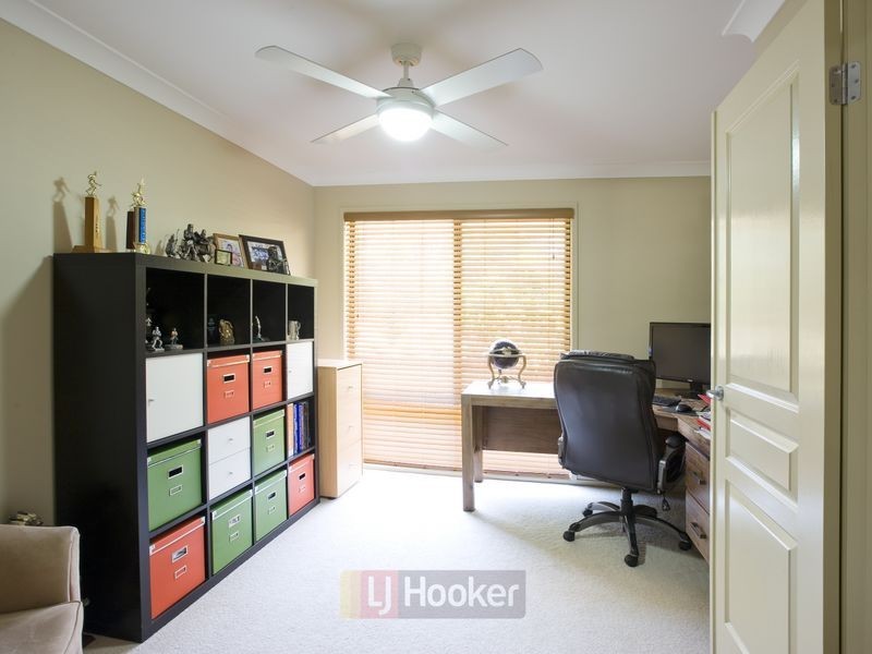 30 Compal Road, Park Ridge QLD 4125