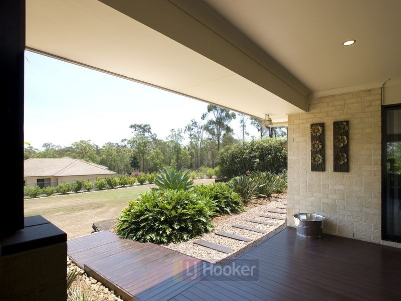 30 Compal Road, Park Ridge QLD 4125