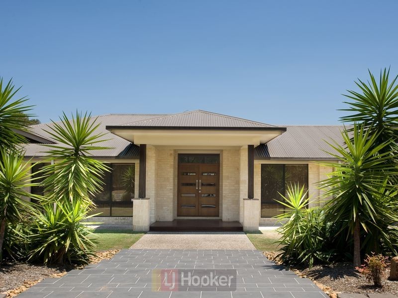30 Compal Road, Park Ridge QLD 4125
