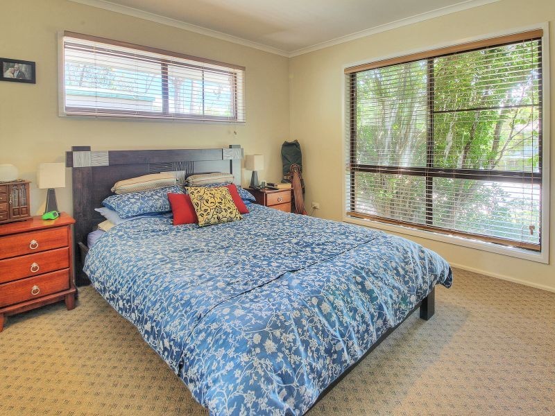 9 Barry Street, Boronia Heights QLD 4124