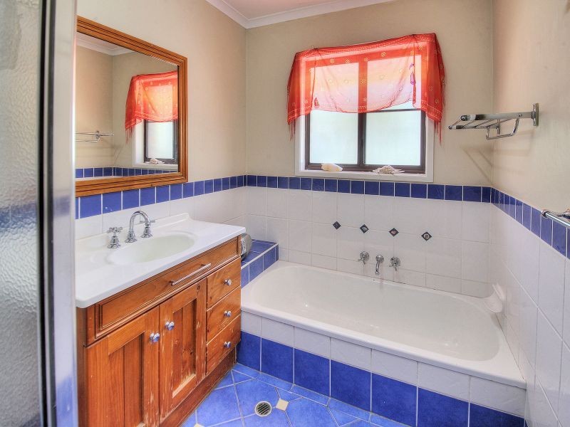 9 Barry Street, Boronia Heights QLD 4124