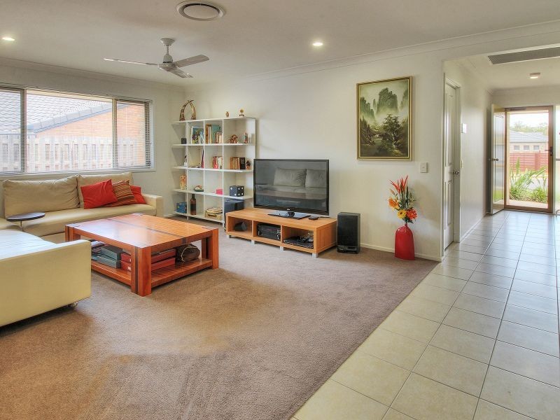 24 Cedarwood Street, Berrinba QLD 4117