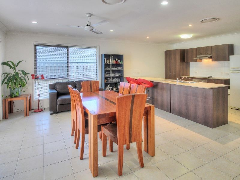 24 Cedarwood Street, Berrinba QLD 4117