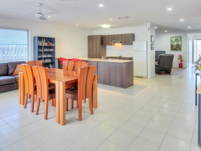 24 Cedarwood Street, Berrinba QLD 4117