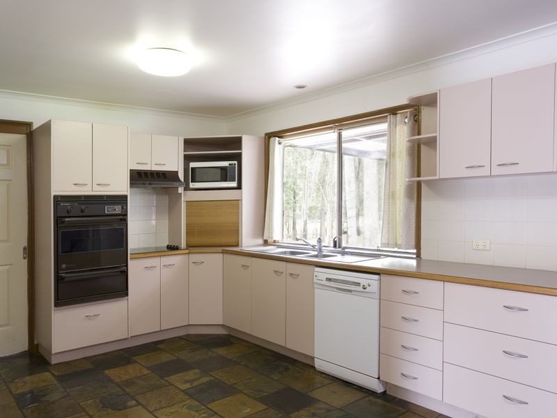 36 Grosvenor Court, Munruben QLD 4125