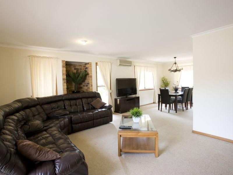 36 Grosvenor Court, Munruben QLD 4125