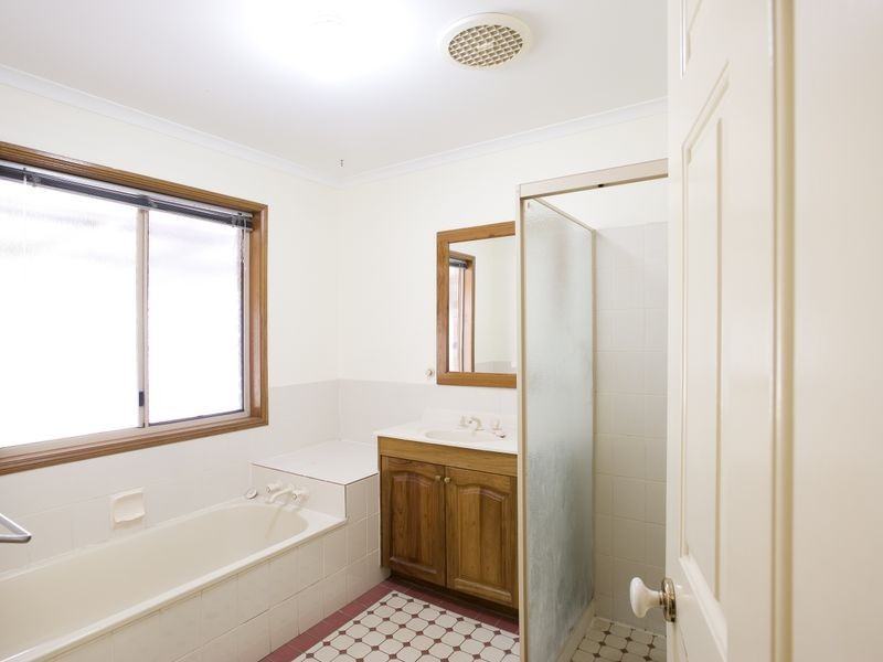 36 Grosvenor Court, Munruben QLD 4125