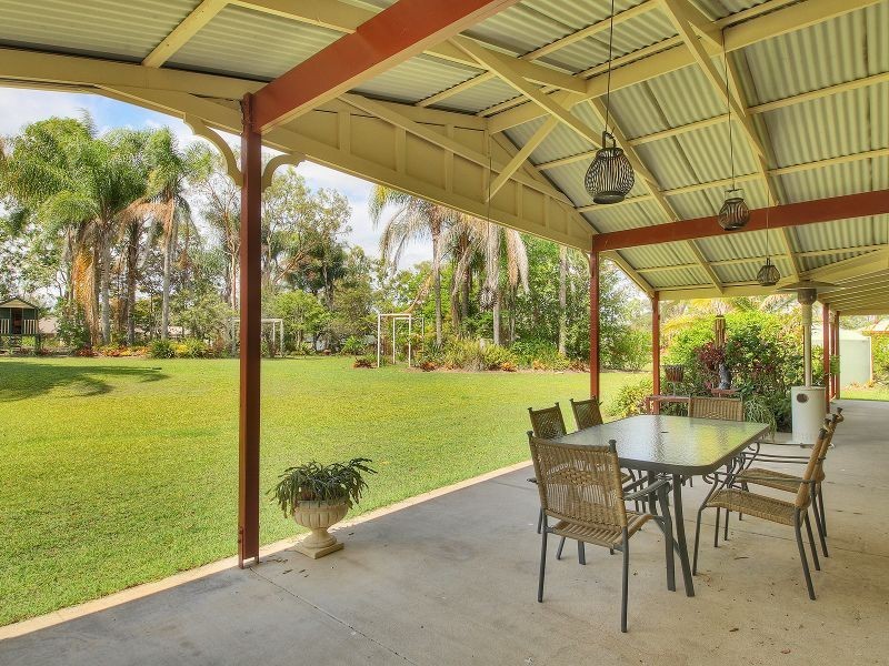 143 Merluna Road, Park Ridge South QLD 4125