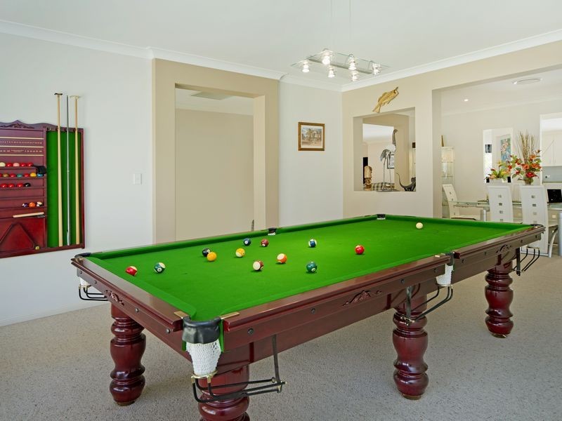 27 Woodend Court, Park Ridge QLD 4125