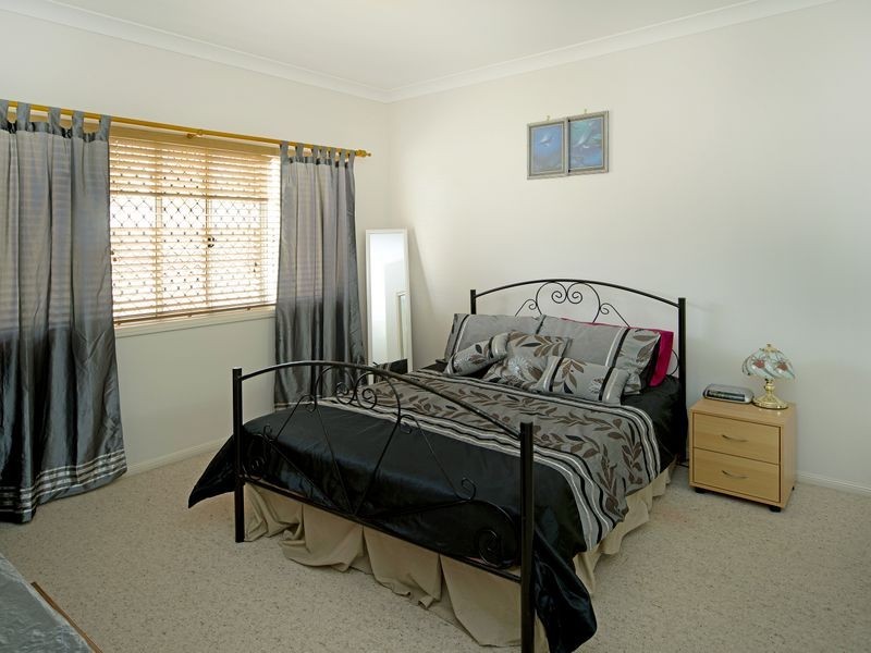 27 Woodend Court, Park Ridge QLD 4125