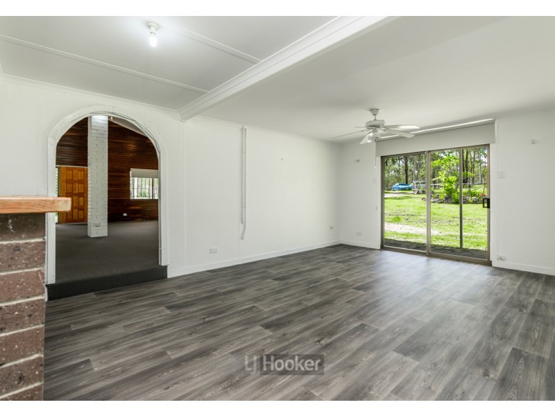 590 Middle Road, Greenbank QLD 4124
