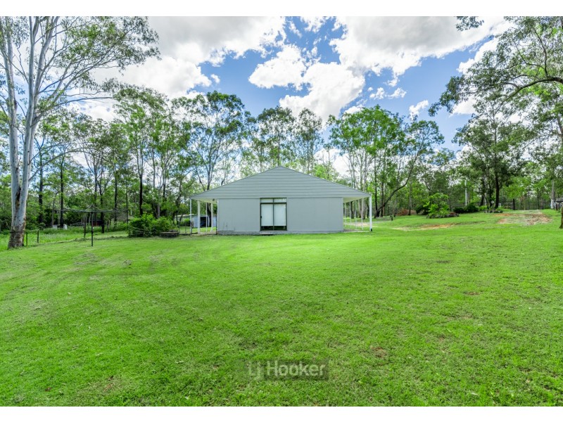 590 Middle Road, Greenbank QLD 4124