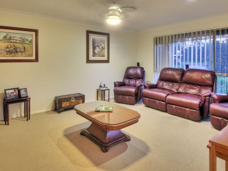 17 Lobelia Court, New Beith QLD 4124