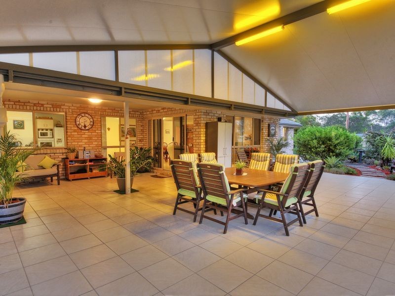 17 Lobelia Court, New Beith QLD 4124