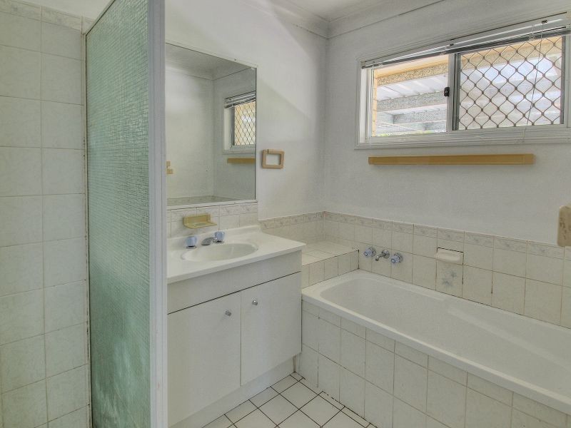 50 Cunningham Drive, Boronia Heights QLD 4124