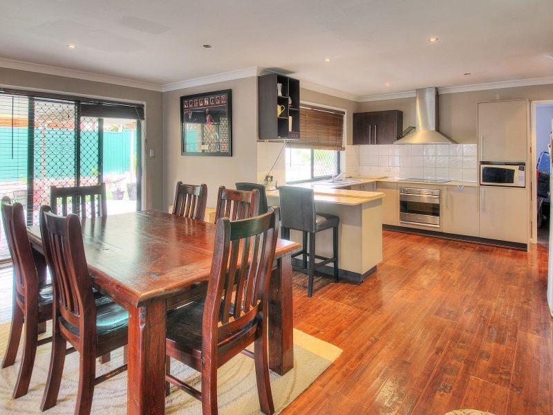 37 Haldham Crescent, Regents Park QLD 4118