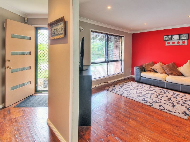 37 Haldham Crescent, Regents Park QLD 4118