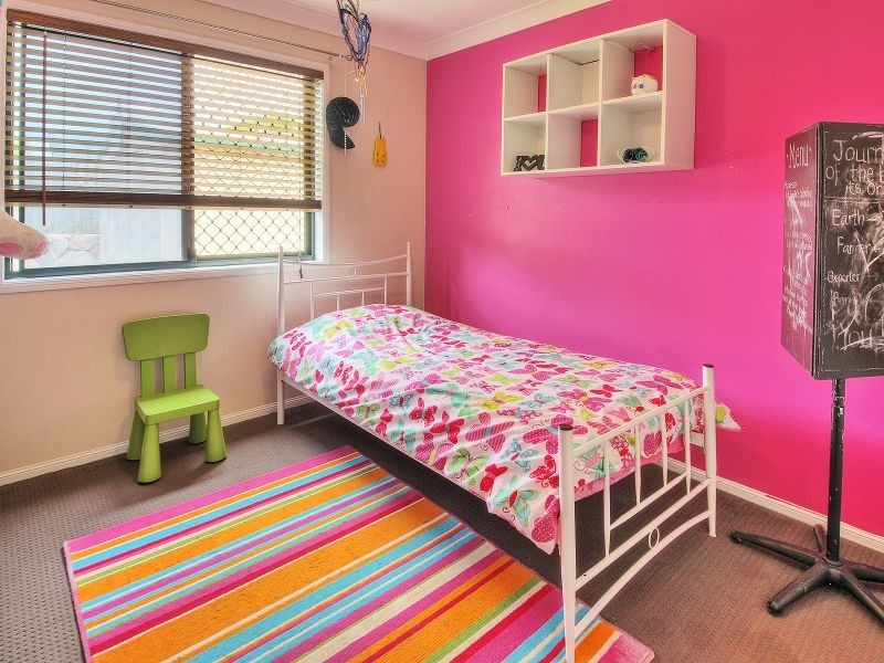 37 Haldham Crescent, Regents Park QLD 4118